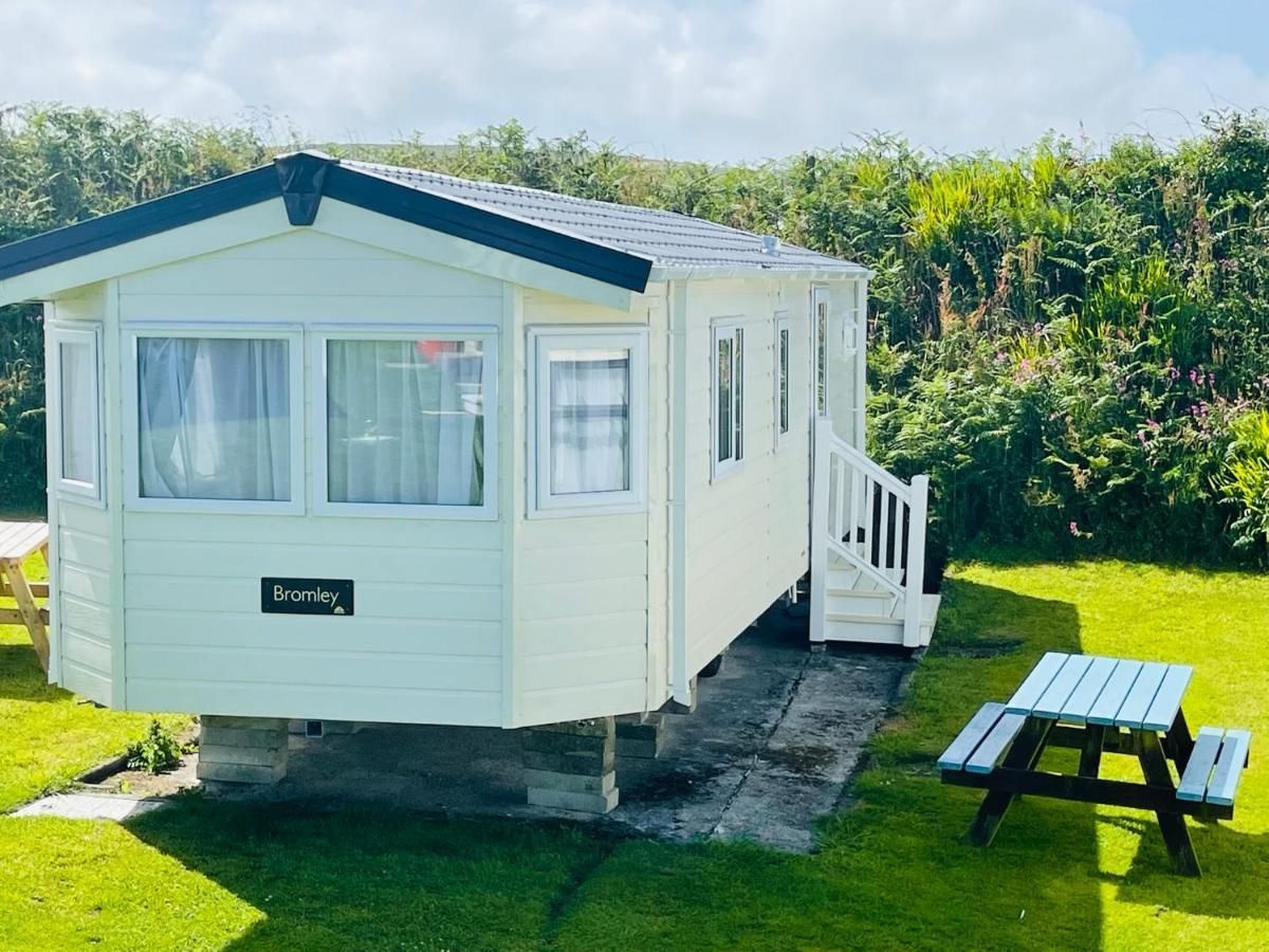 סנט ג'אסט Roselands Caravan Park, Nr Lands End, Cornwall מראה חיצוני תמונה