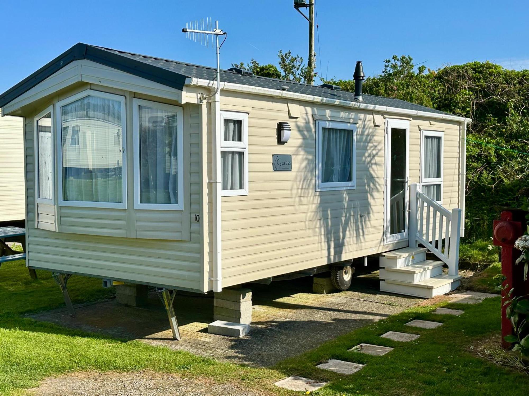 סנט ג'אסט Roselands Caravan Park, Nr Lands End, Cornwall מראה חיצוני תמונה